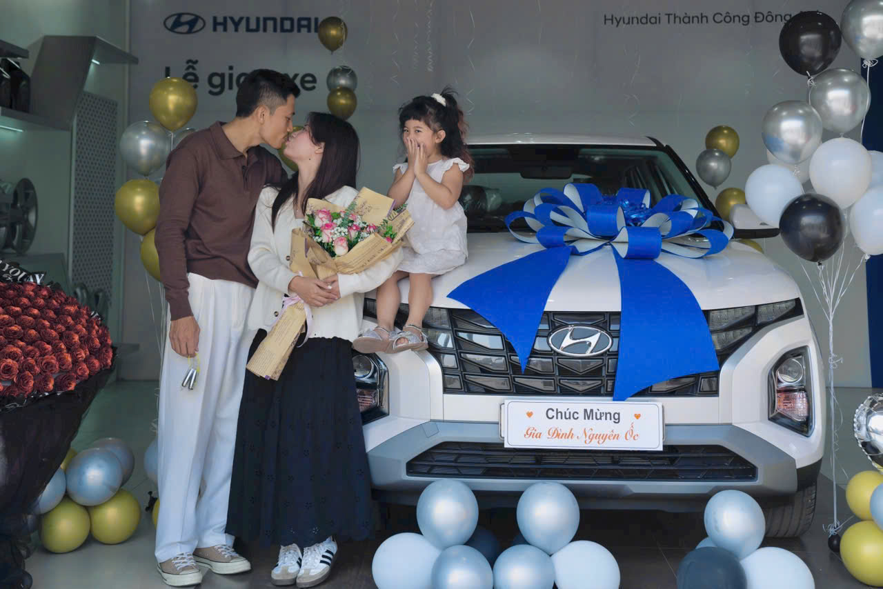 Hyundai Đông Anh bàn giao Hyundai Creta cho diễn viên Phương Nam - vai Anh Tạ trong phim Mưa Đỏ